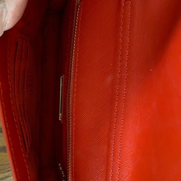Tory Burch WOC - Picture 3 of 8